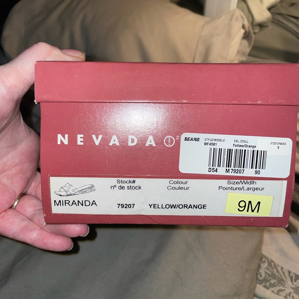 Sandals by Nevada, Yellow/Orange Low Heel, Sz 9 - Picture 7 of 13